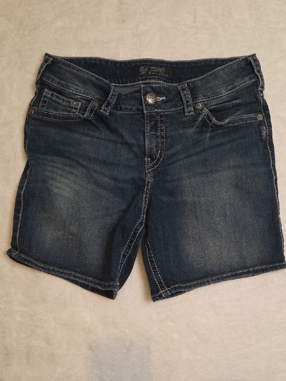 Silver Jeans Women's Dark Blue Suki Mid Rise Denim Shorts
